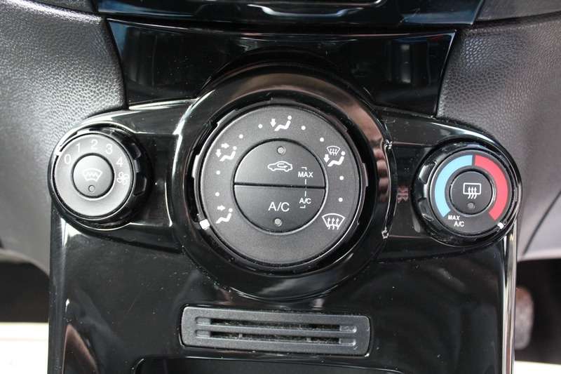 2012 FORD FIESTA 2012 FORD FIESTA