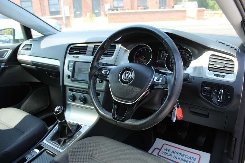 2016 VOLKSWAGEN GOLF 2016 VOLKSWAGEN GOLF