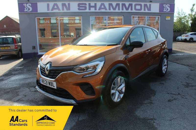 A 2021 RENAULT CAPTUR PLAY TCE A 2021 RENAULT CAPTUR PLAY TCE