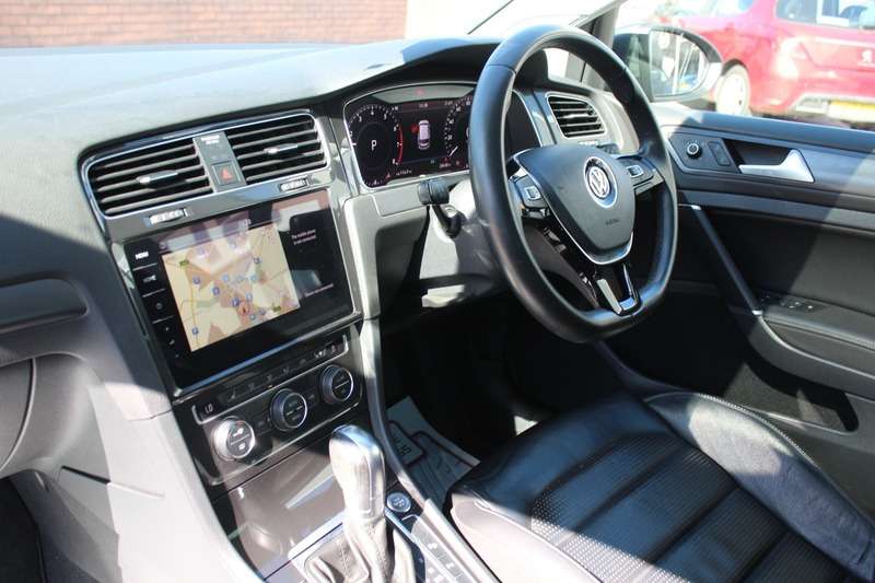 2019 VOLKSWAGEN GOLF 2019 VOLKSWAGEN GOLF