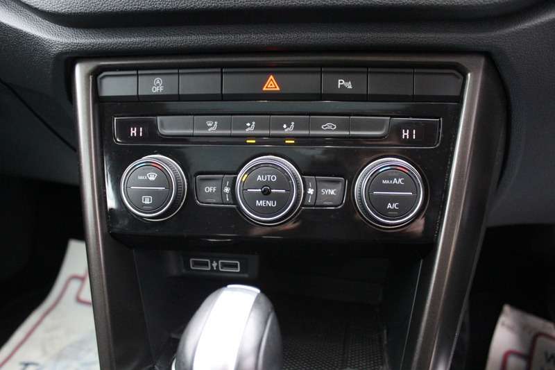 2018 VOLKSWAGEN T-ROC 2018 VOLKSWAGEN T-ROC