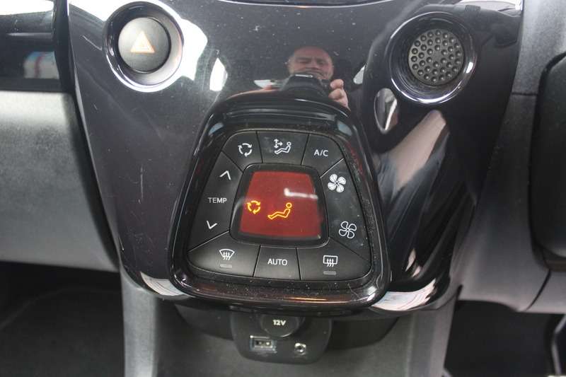 2014 TOYOTA AYGO 2014 TOYOTA AYGO