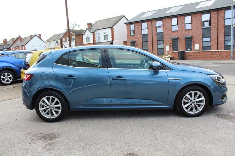 2017 RENAULT MEGANE 2017 RENAULT MEGANE