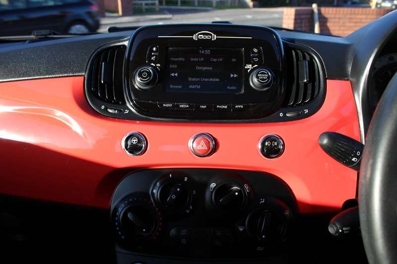 2018 FIAT 500 2018 FIAT 500