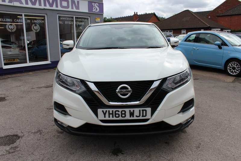 A 2018 NISSAN QASHQAI ACENTA DIG-T A 2018 NISSAN QASHQAI ACENTA DIG-T