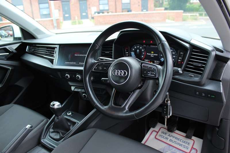 2022 AUDI A1 2022 AUDI A1