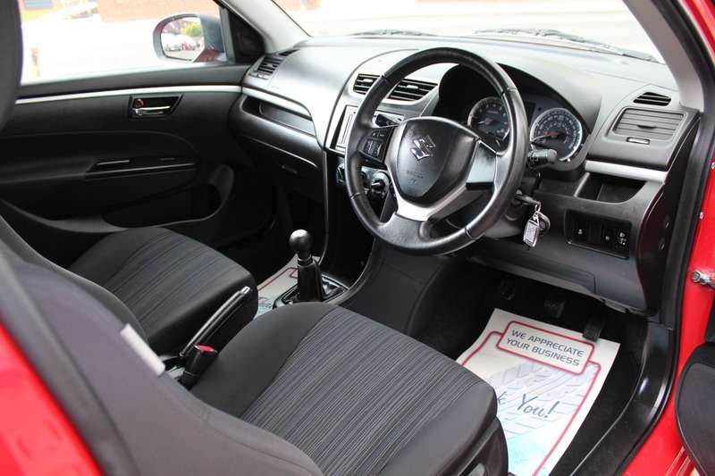2015 SUZUKI SWIFT 2015 SUZUKI SWIFT
