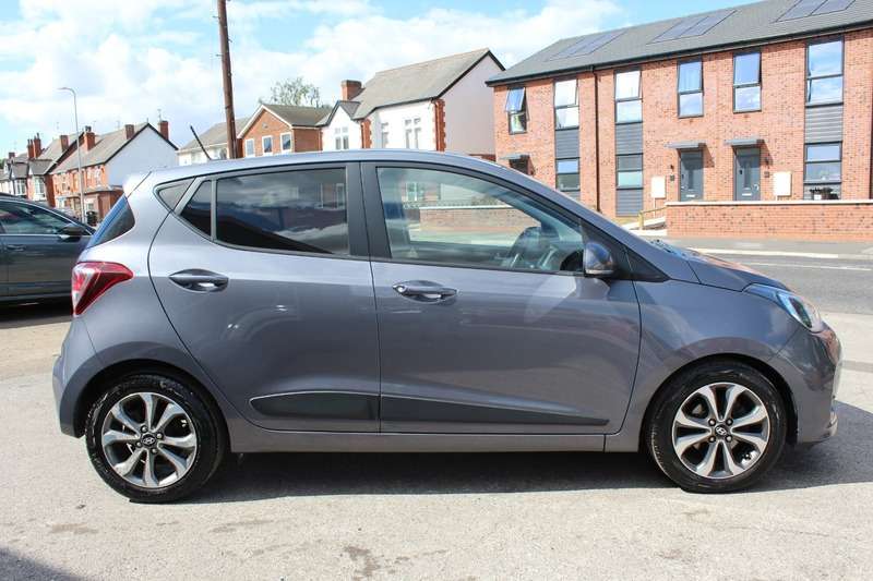 A 2017 HYUNDAI I10 1.2 PREMIUM SE A 2017 HYUNDAI I10 1.2 PREMIUM SE