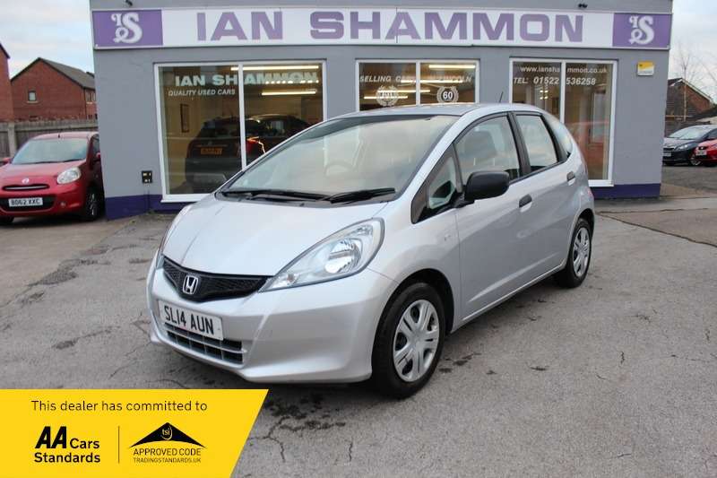 Check out this Honda Jazz 2014 Petrol Manual