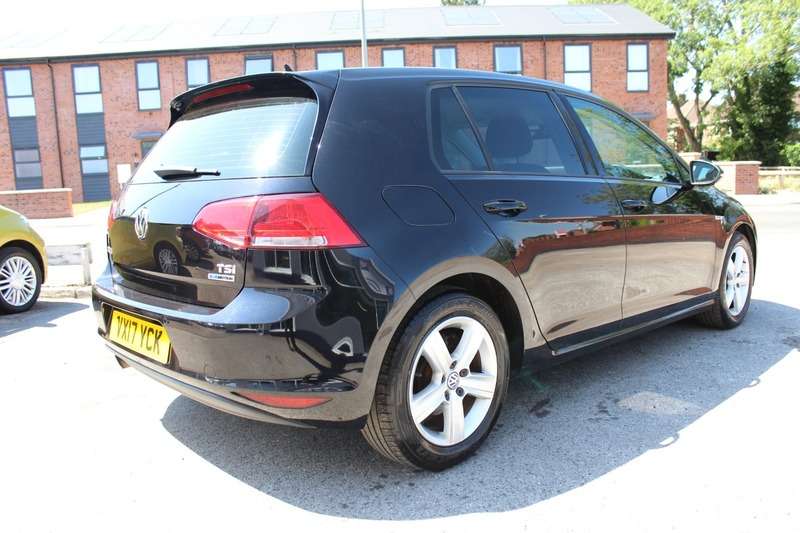 2017 VOLKSWAGEN GOLF 2017 VOLKSWAGEN GOLF