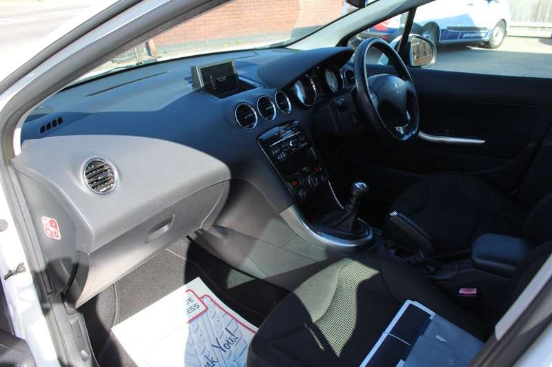 2013 PEUGEOT 308 2013 PEUGEOT 308