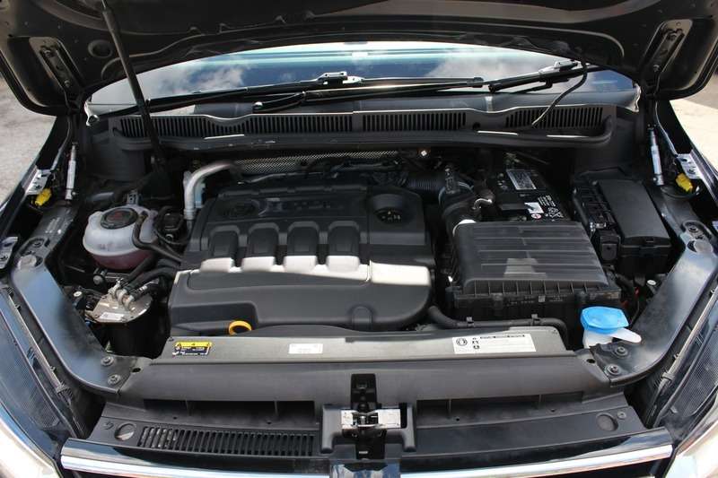 2019 VOLKSWAGEN TOURAN 2019 VOLKSWAGEN TOURAN