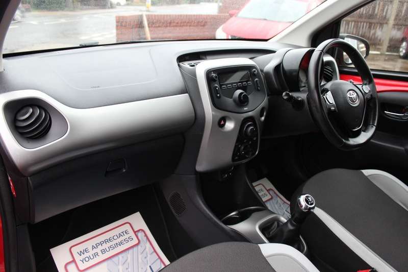 2017 TOYOTA AYGO 2017 TOYOTA AYGO