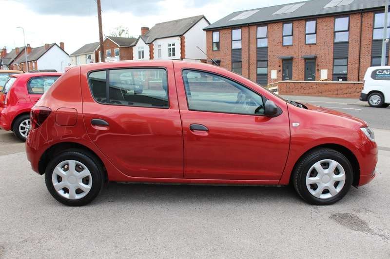 A 2017 DACIA SANDERO AMBIANCE SCE A 2017 DACIA SANDERO AMBIANCE SCE