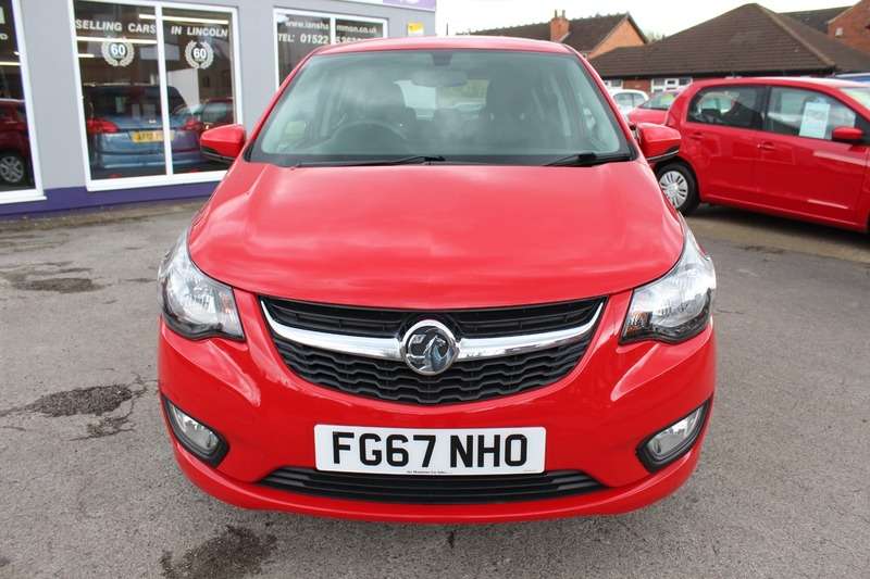 A 2017 VAUXHALL VIVA SE A 2017 VAUXHALL VIVA SE