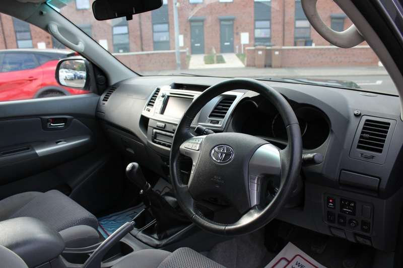 2013 TOYOTA HILUX 2013 TOYOTA HILUX