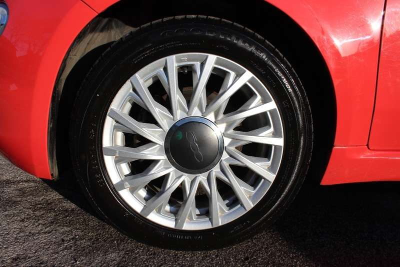 2018 FIAT 500 2018 FIAT 500