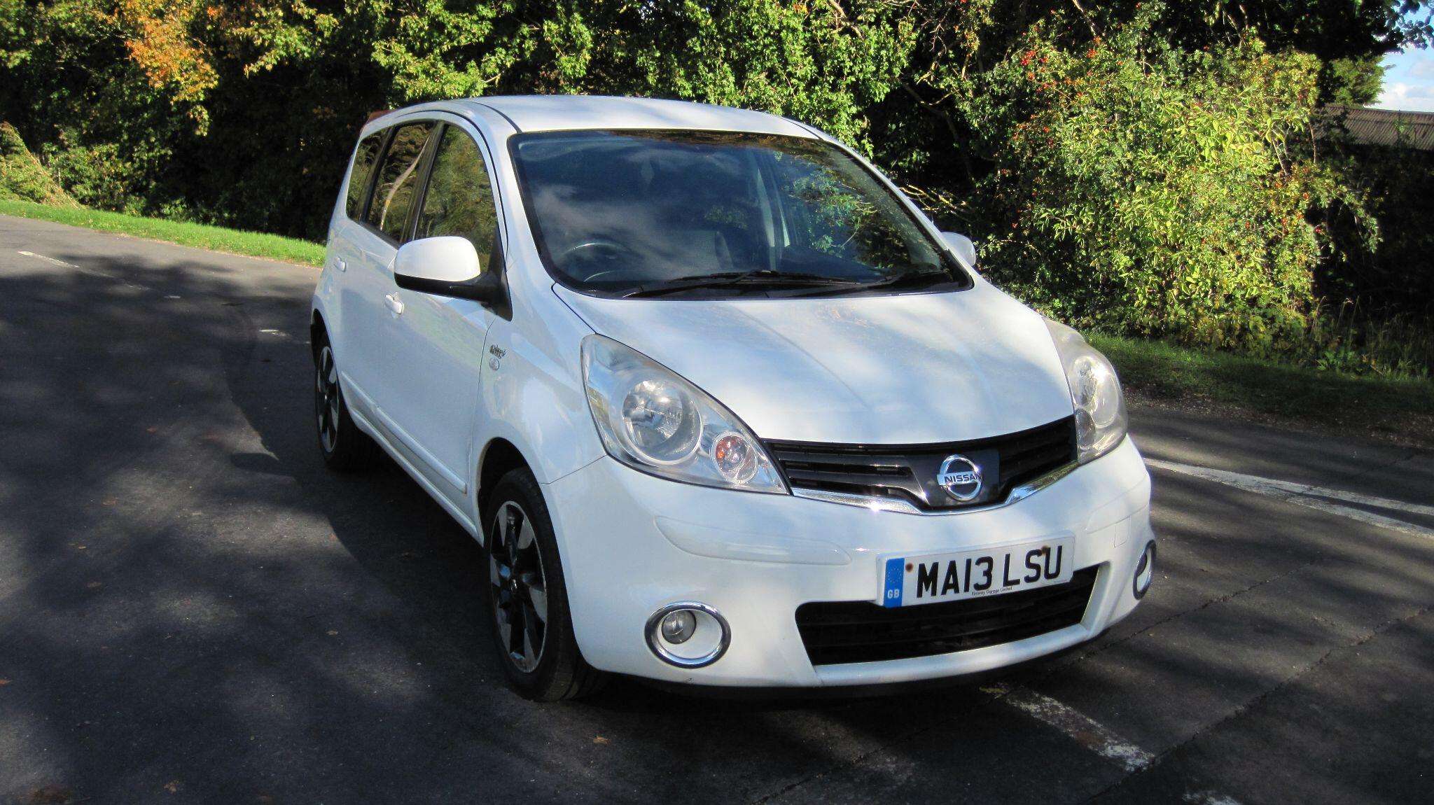 A 2013 NISSAN NOTE 1.4 16V n-tec+ Euro 5 5dr A 2013 NISSAN NOTE 1.4 16V n-tec+ Euro 5 5dr