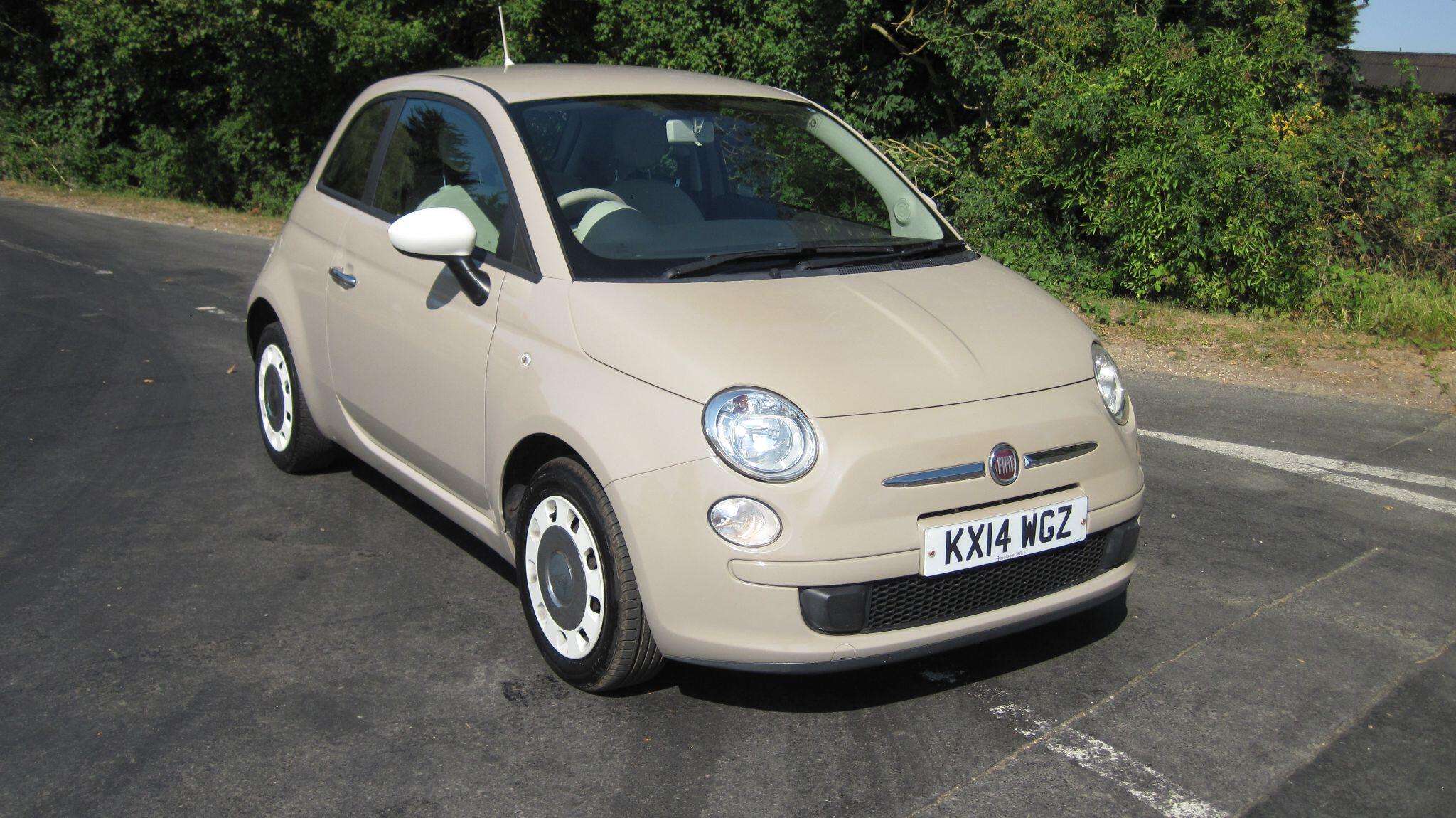 A 2014 FIAT 500 1.2 Colour Therapy Euro 6 (s/s) 3dr A 2014 FIAT 500 1.2 Colour Therapy Euro 6 (s/s) 3dr