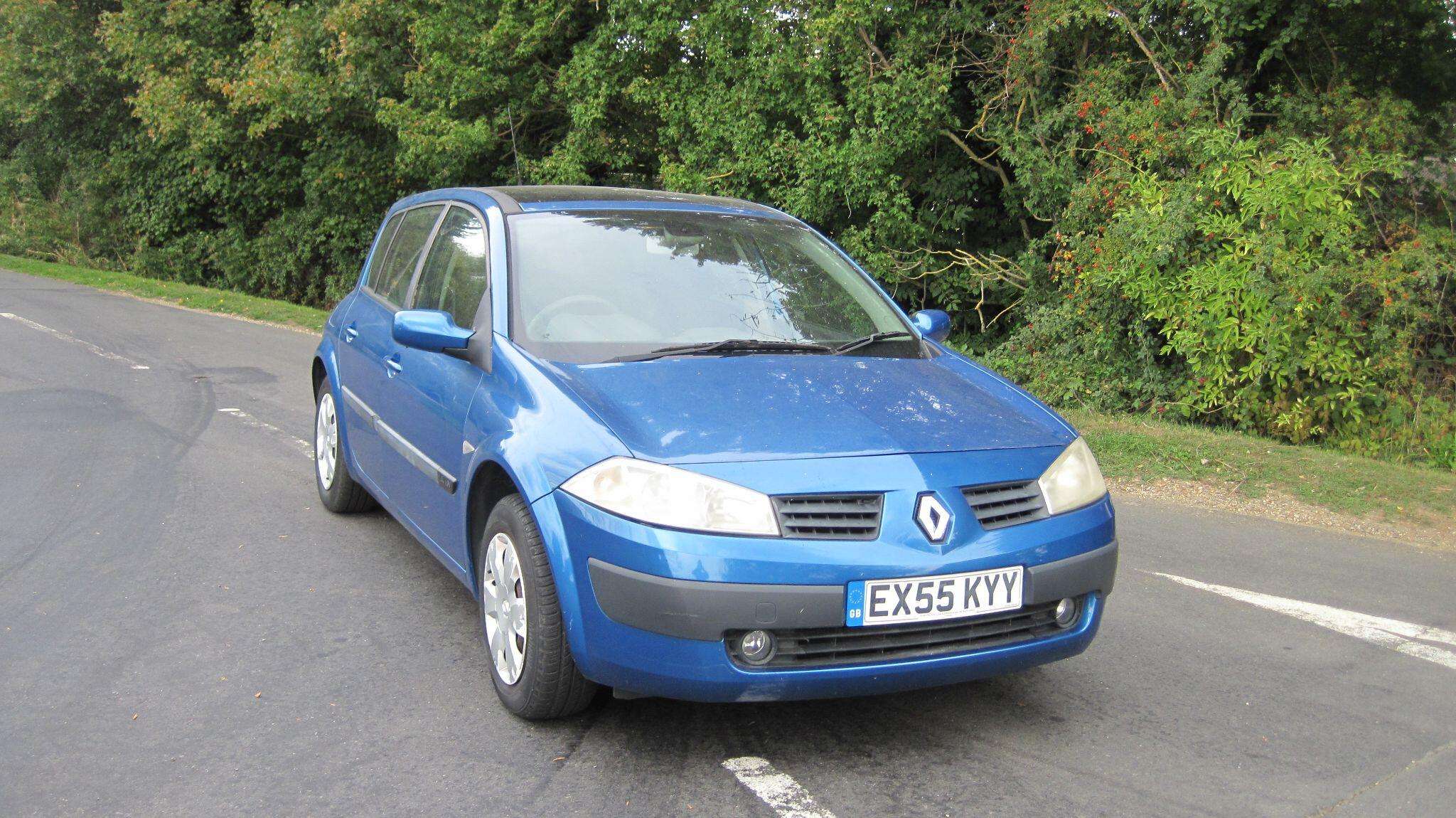 A 2005 RENAULT MEGANE 1.4 16v Oasis 5dr A 2005 RENAULT MEGANE 1.4 16v Oasis 5dr