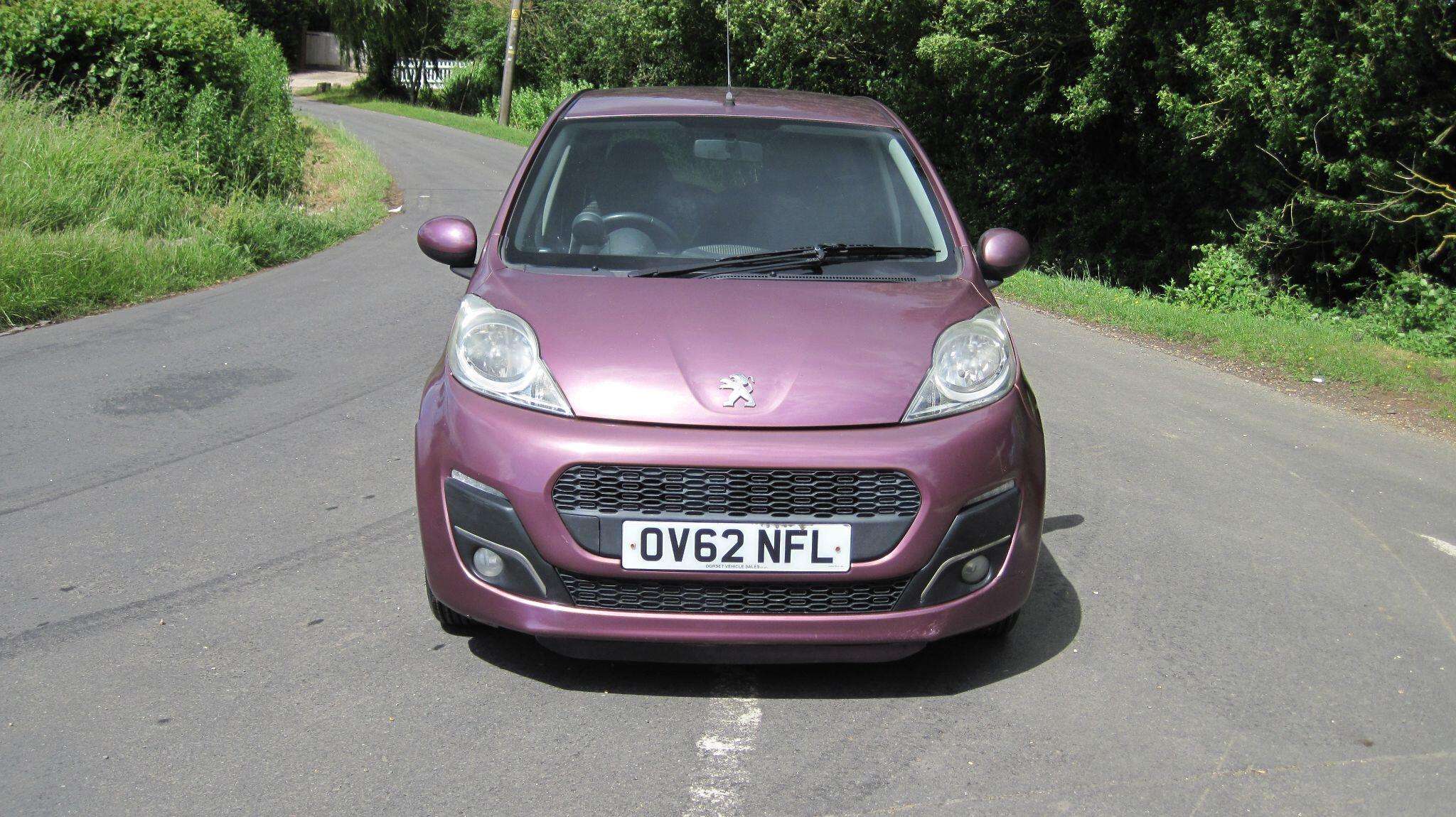 A 2012 PEUGEOT 107 1.0 12V Allure Euro 5 5dr A 2012 PEUGEOT 107 1.0 12V Allure Euro 5 5dr