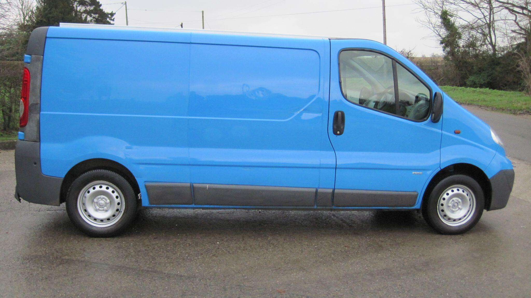 2010 VAUXHALL VIVARO 2010 VAUXHALL VIVARO