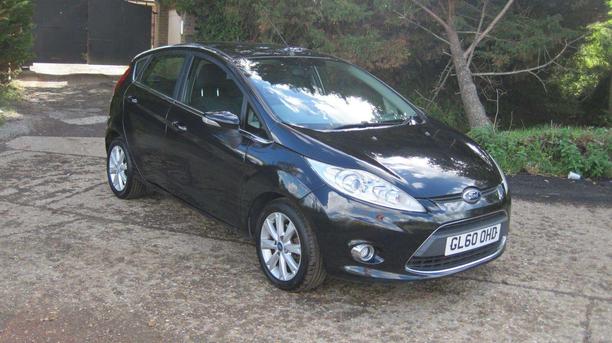 A 2011 FORD FIESTA 1.4 Zetec 5dr A 2011 FORD FIESTA 1.4 Zetec 5dr