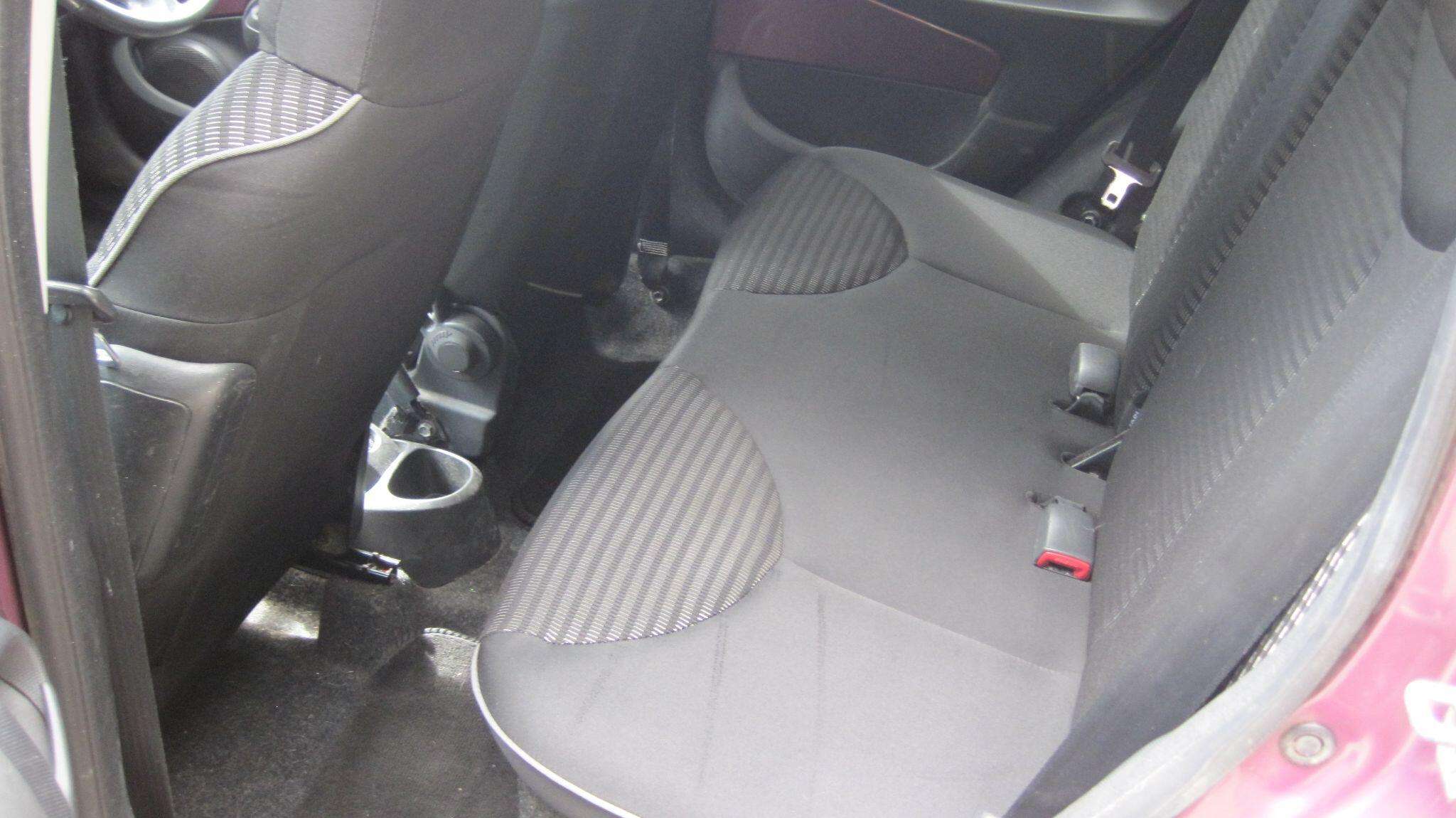 2012 PEUGEOT 107 2012 PEUGEOT 107