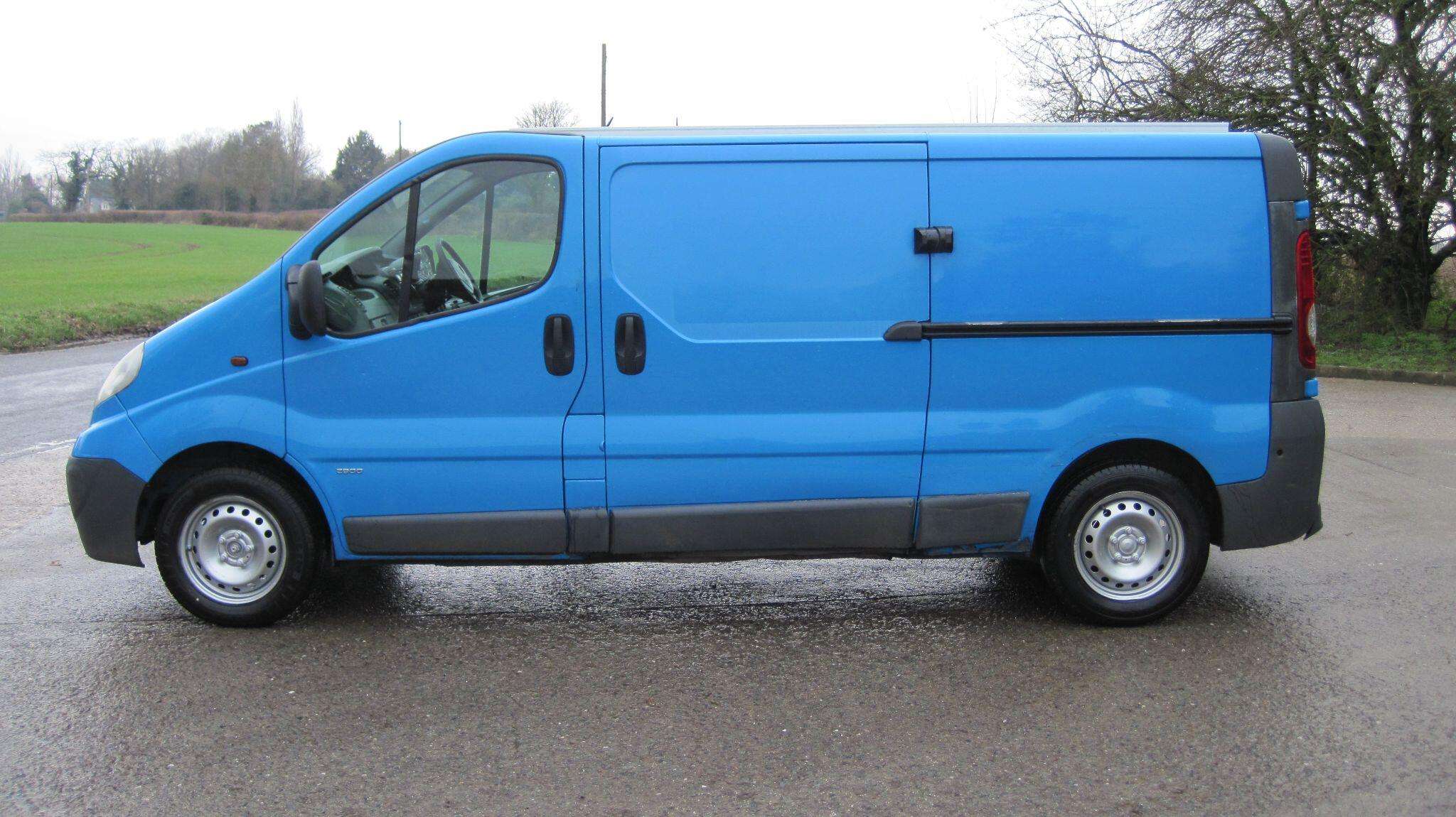 2010 VAUXHALL VIVARO 2010 VAUXHALL VIVARO