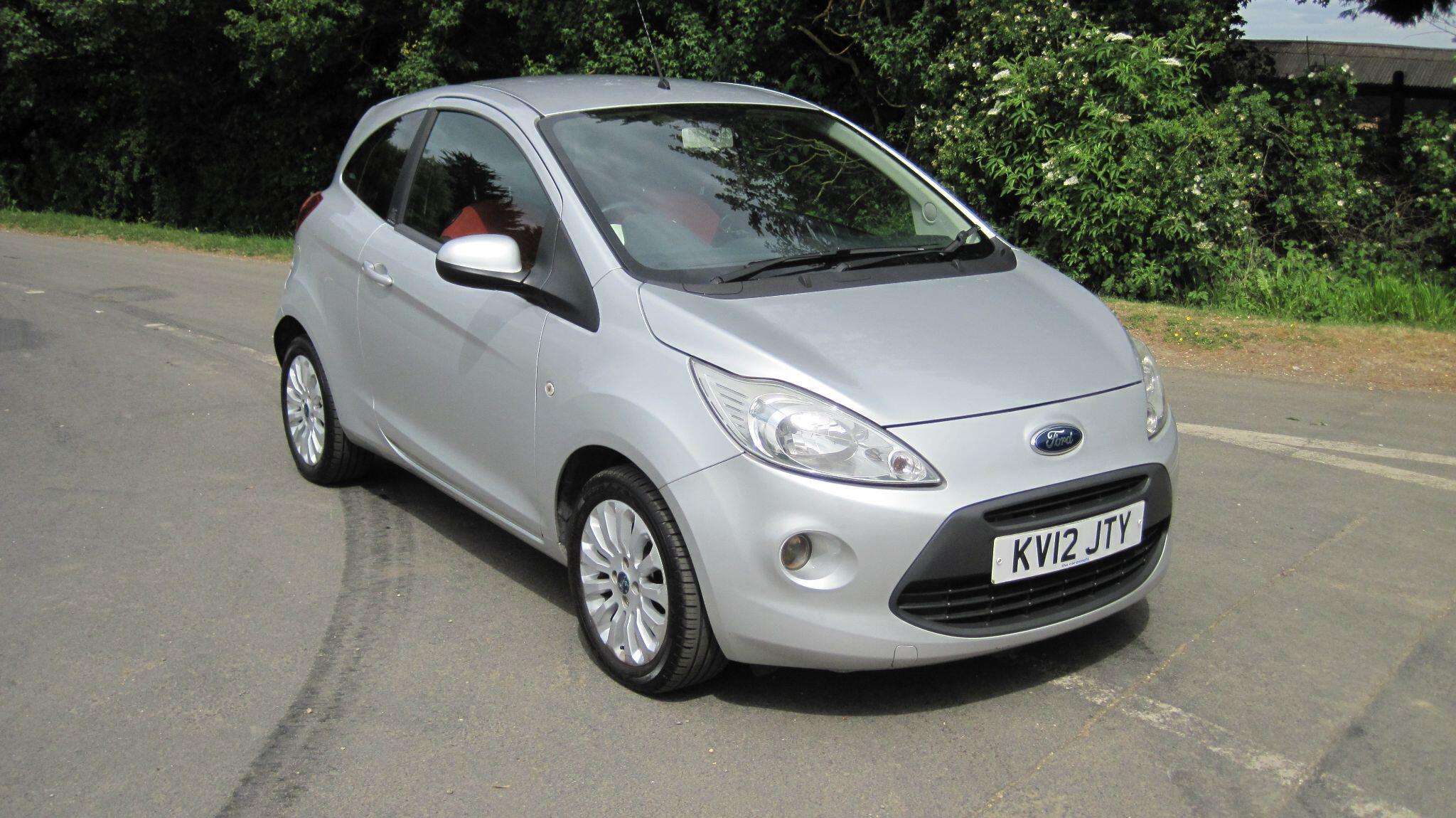 A 2012 FORD KA 1.2 Zetec Euro 5 (s/s) 3dr A 2012 FORD KA 1.2 Zetec Euro 5 (s/s) 3dr
