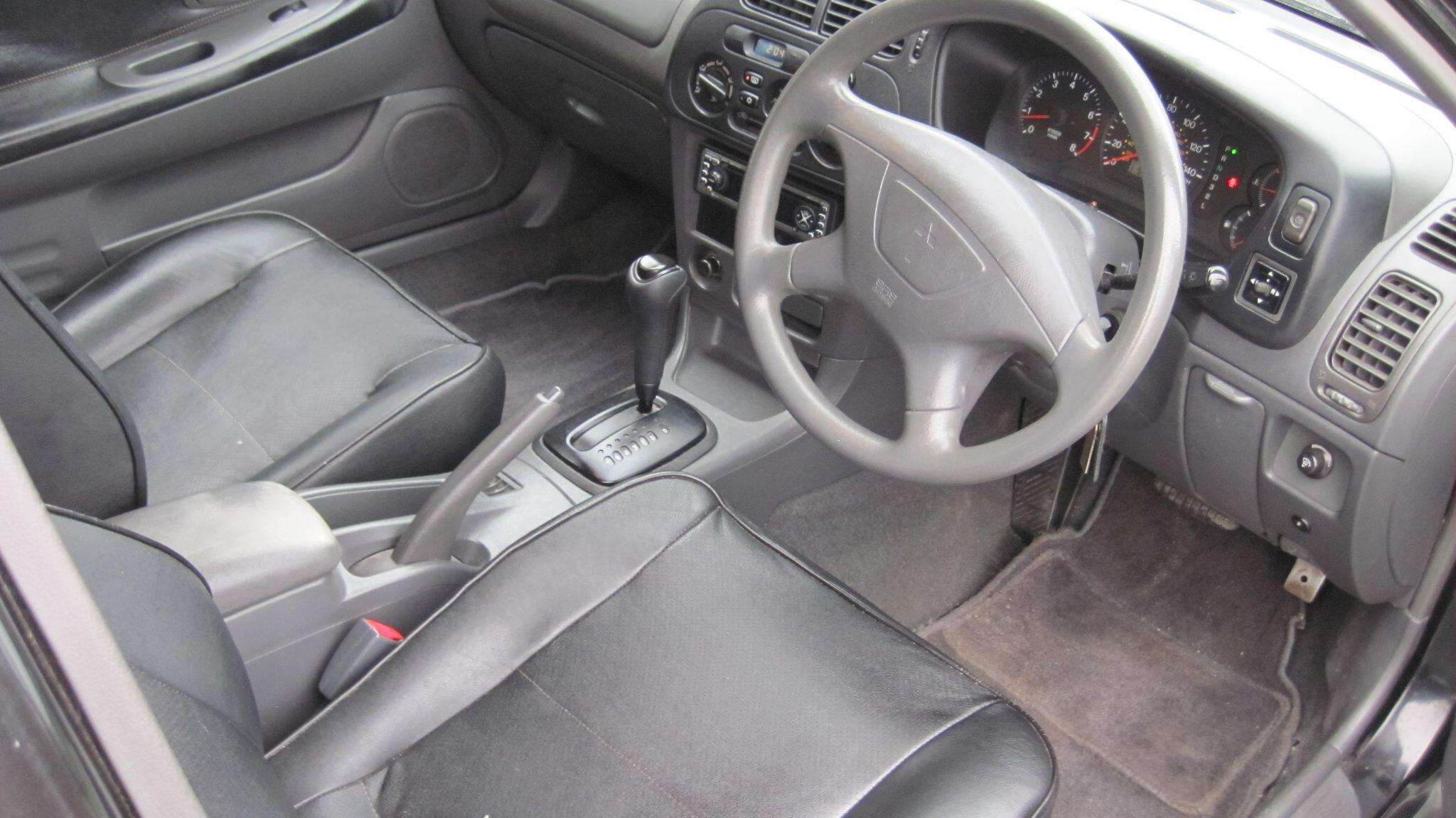 2002 MITSUBISHI COLT 2002 MITSUBISHI COLT