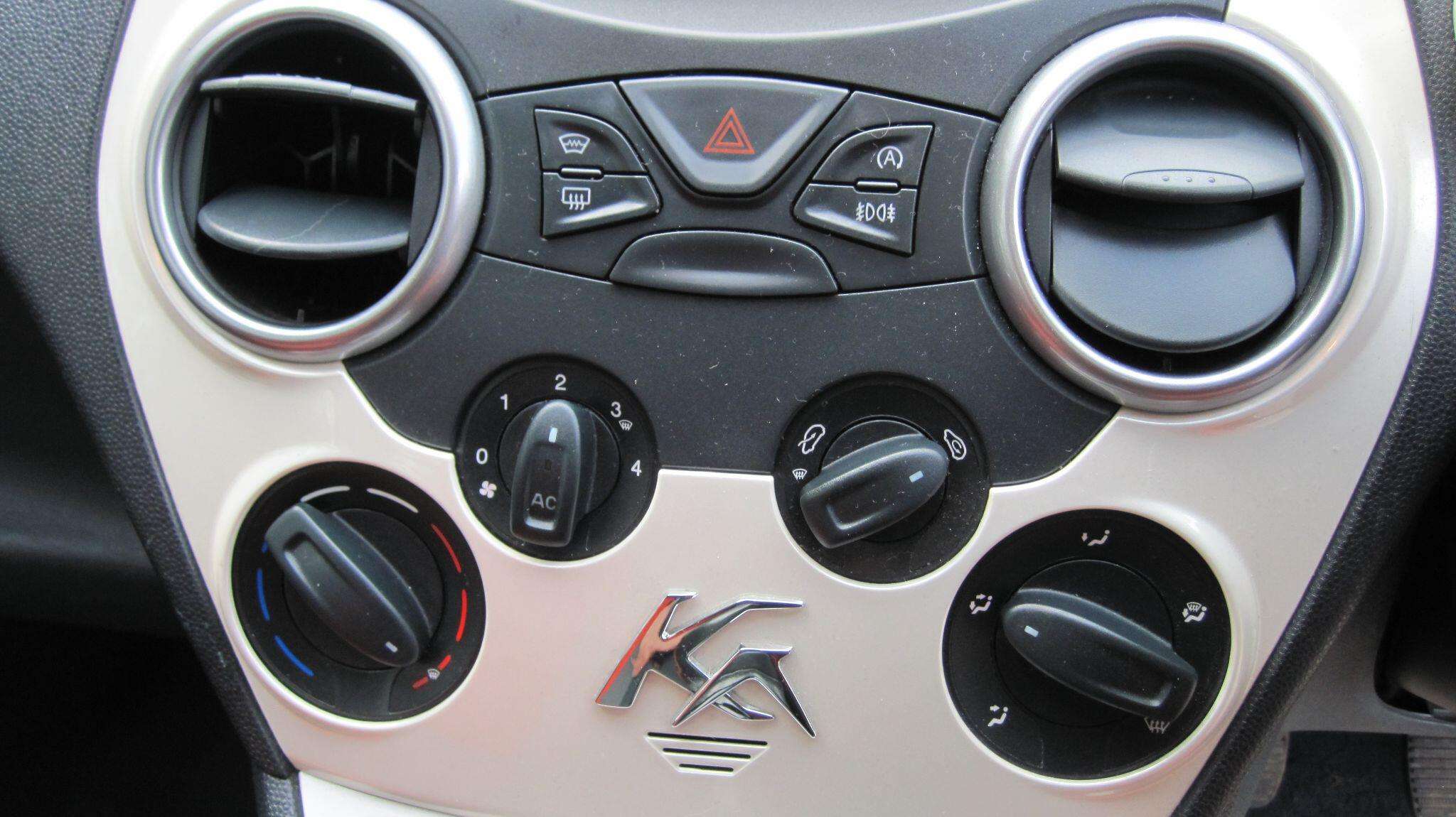 2012 FORD KA 2012 FORD KA