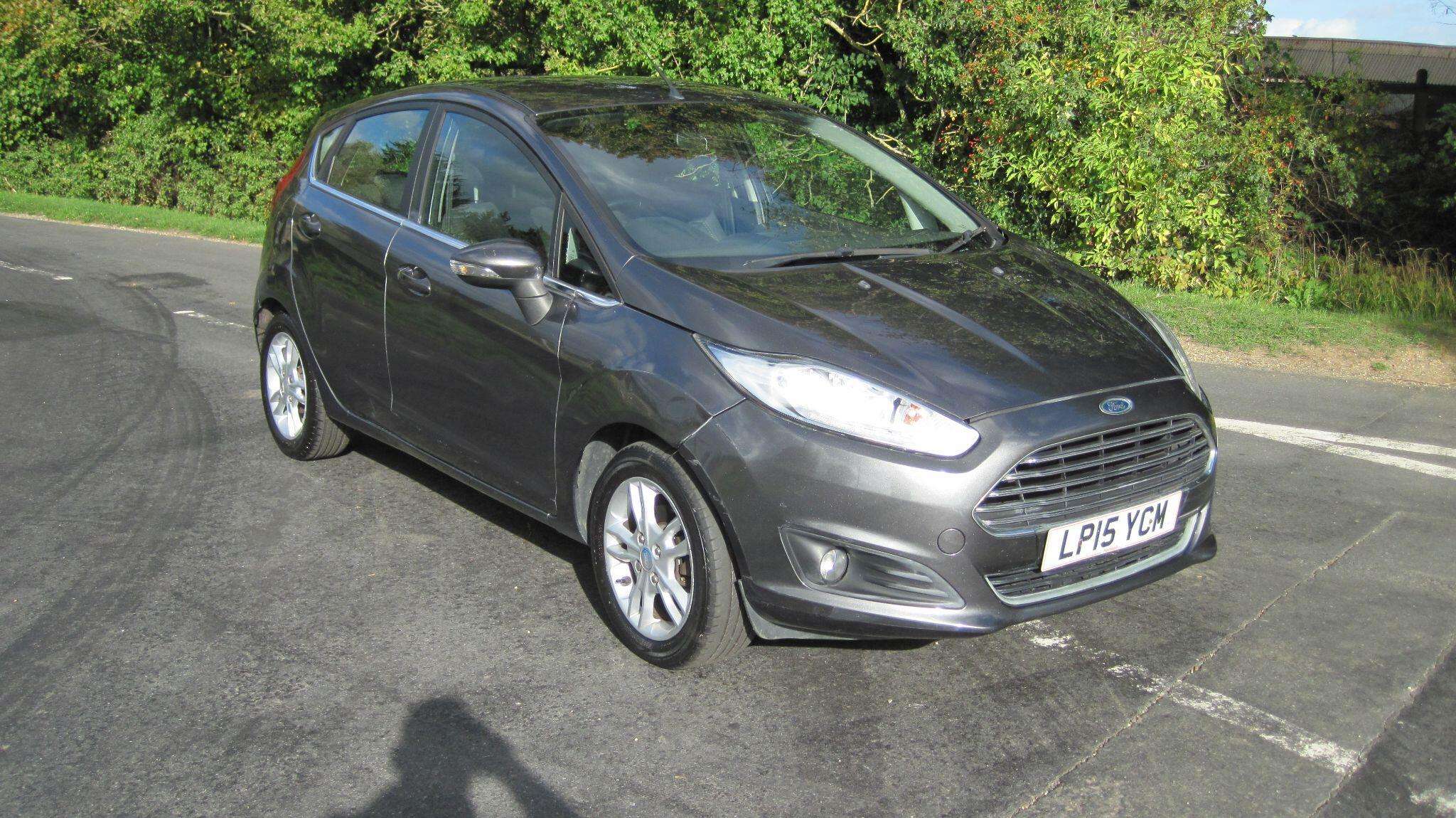 A 2015 FORD FIESTA 1.25 Zetec Euro 6 5dr A 2015 FORD FIESTA 1.25 Zetec Euro 6 5dr