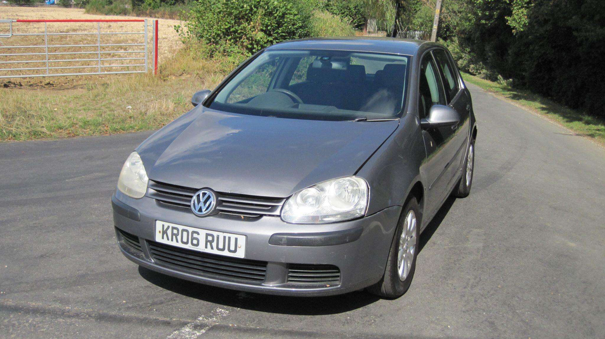 A 2006 VOLKSWAGEN GOLF 1.6 FSI SE 5dr A 2006 VOLKSWAGEN GOLF 1.6 FSI SE 5dr