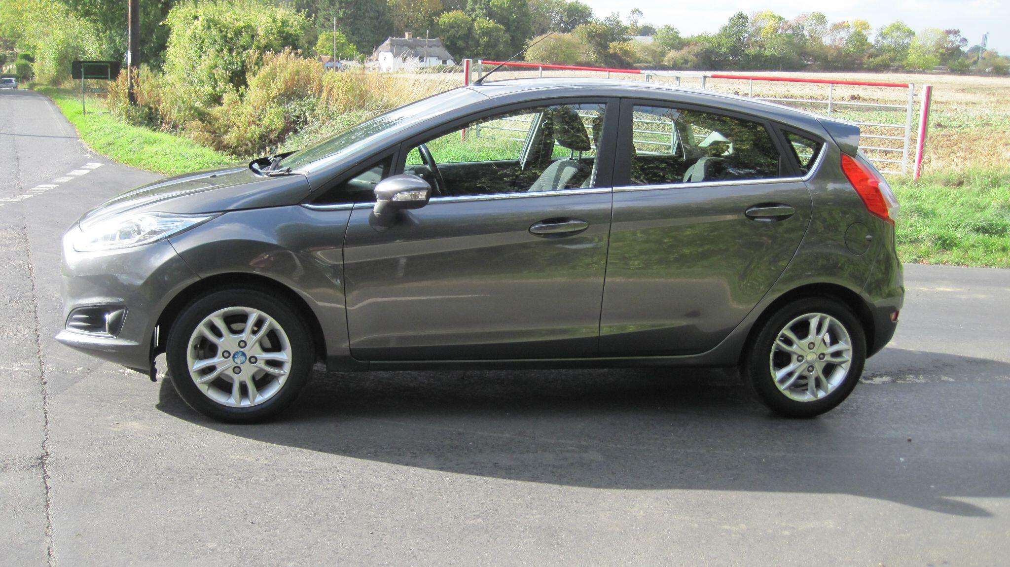 2015 FORD FIESTA 2015 FORD FIESTA
