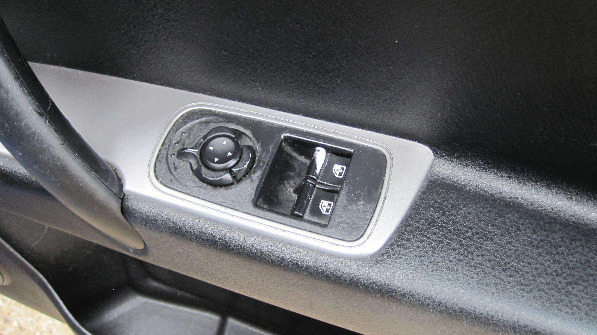2012 ALFA ROMEO MITO 2012 ALFA ROMEO MITO