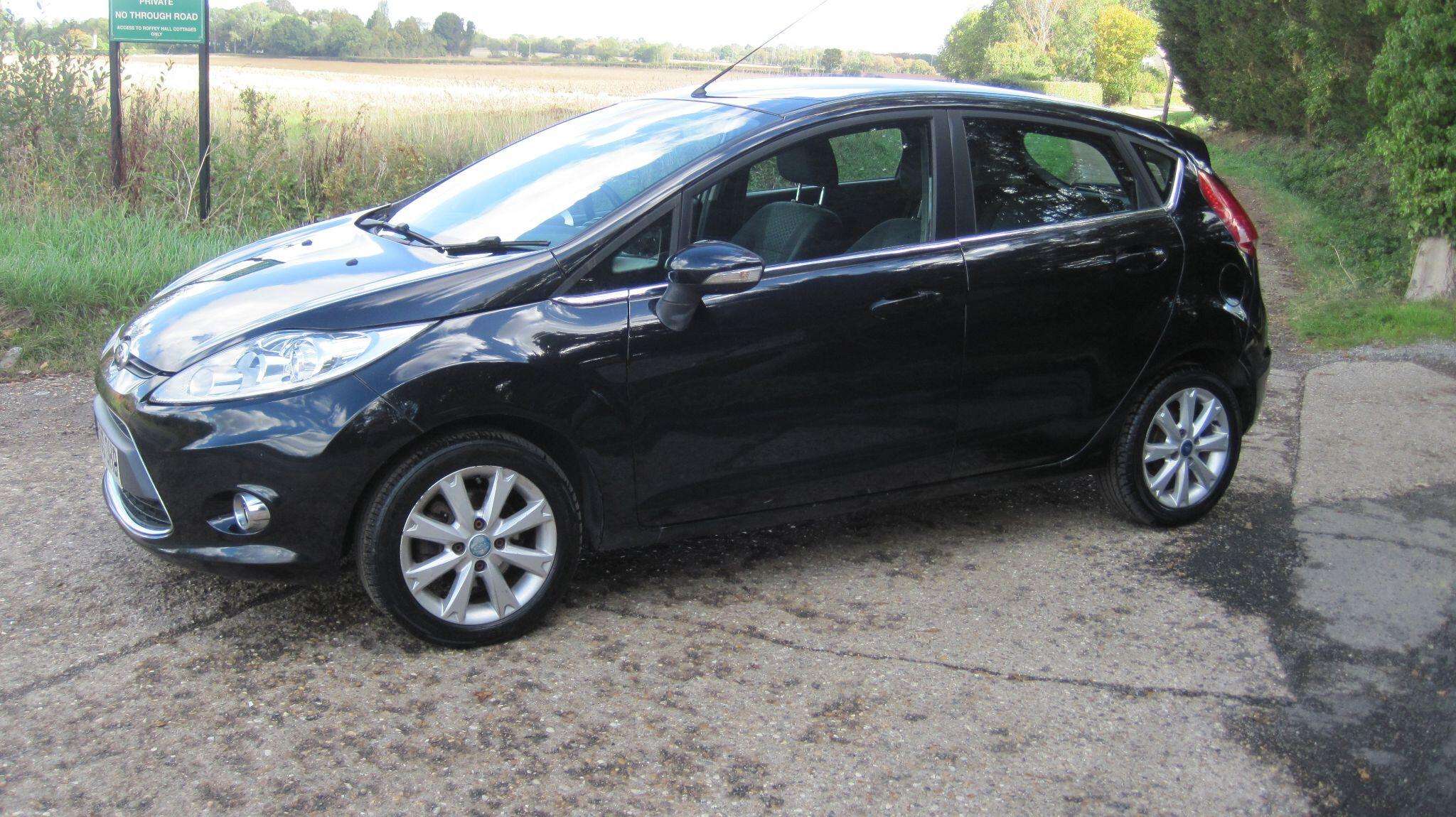 2011 FORD FIESTA 2011 FORD FIESTA