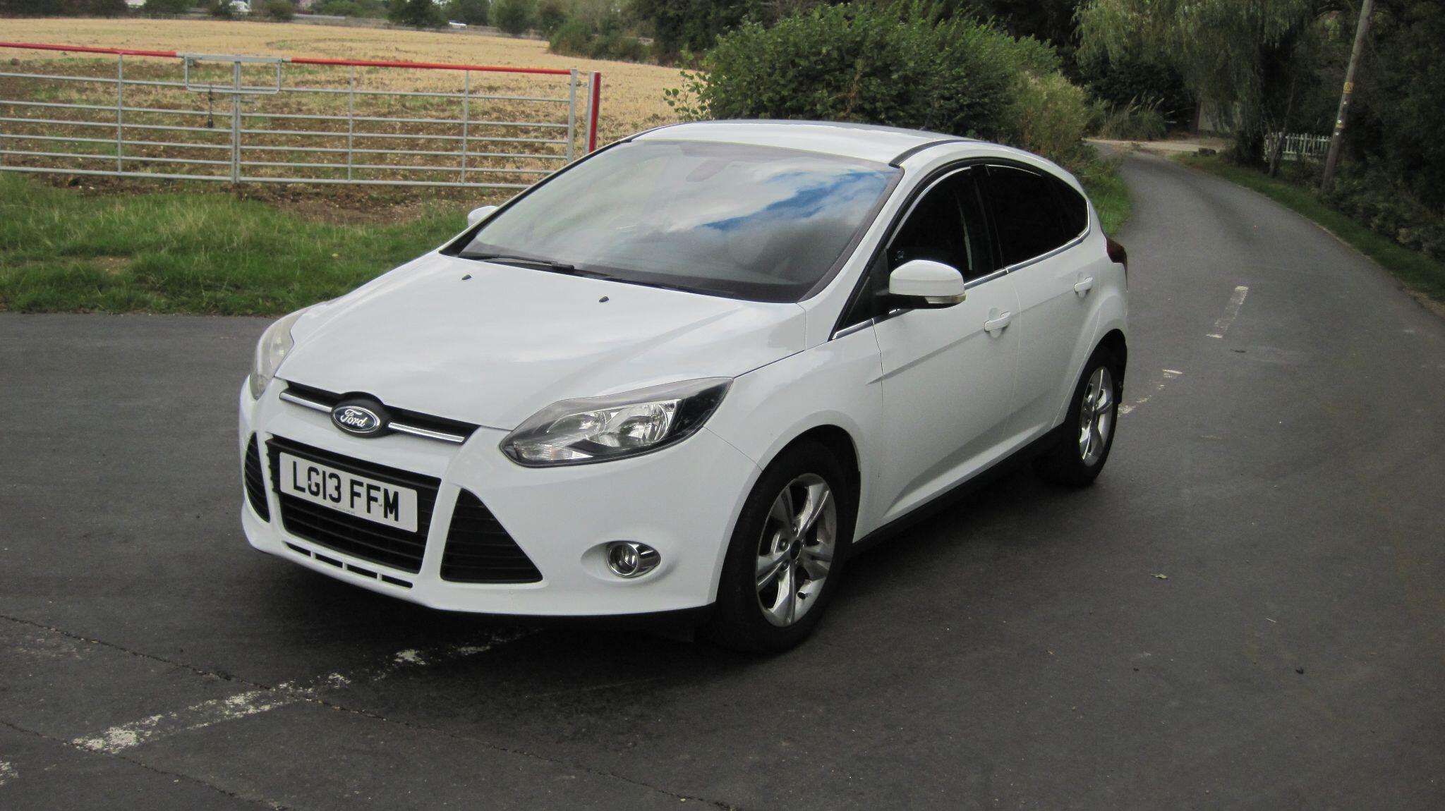 A 2013 FORD FOCUS 1.6 TDCi Zetec Euro 5 (s/s) 5dr A 2013 FORD FOCUS 1.6 TDCi Zetec Euro 5 (s/s) 5dr