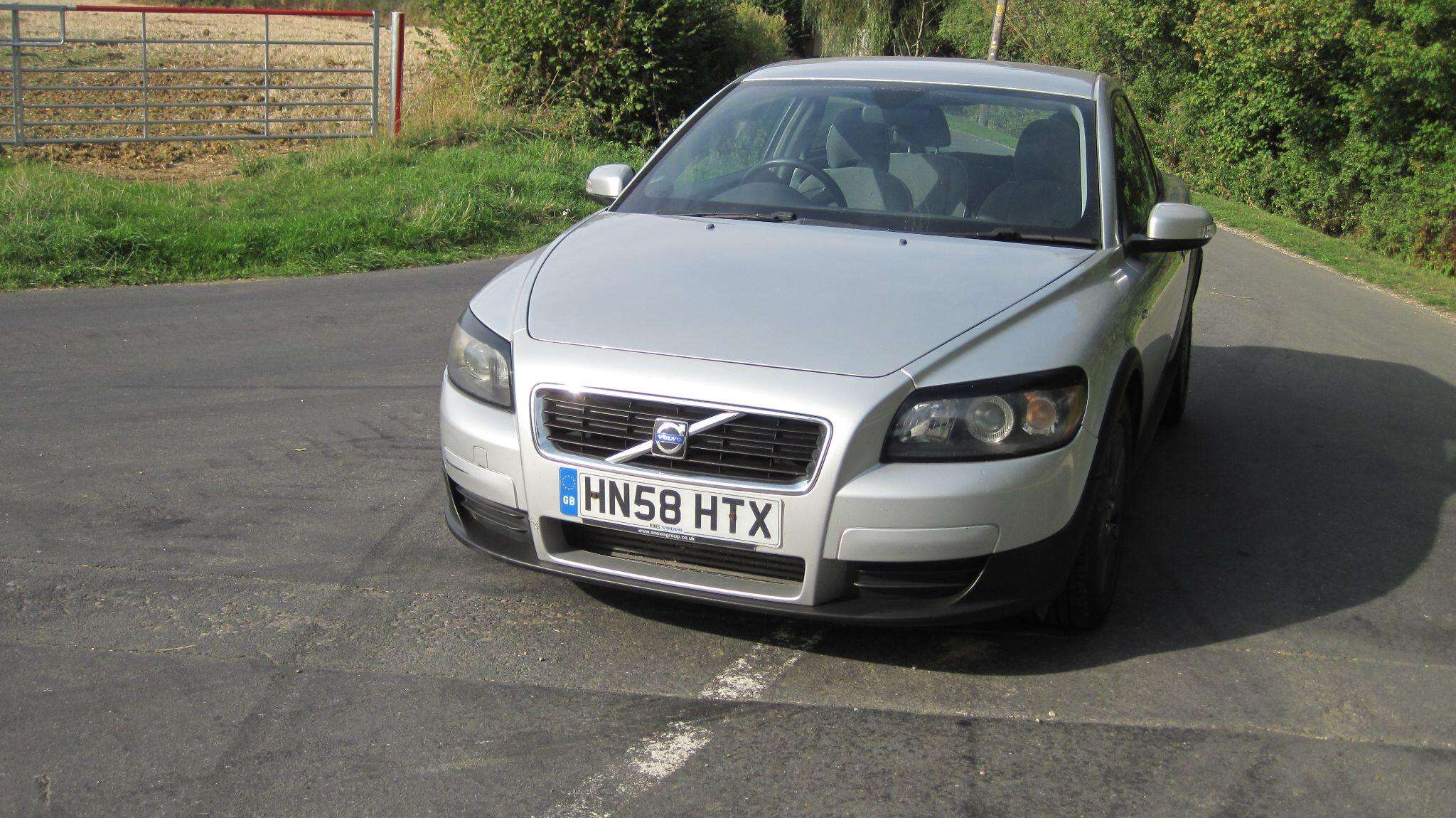 A 2009 VOLVO C30 1.6D DRIVe S 2dr A 2009 VOLVO C30 1.6D DRIVe S 2dr