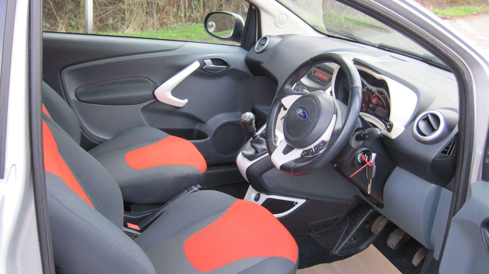 2012 FORD KA 2012 FORD KA