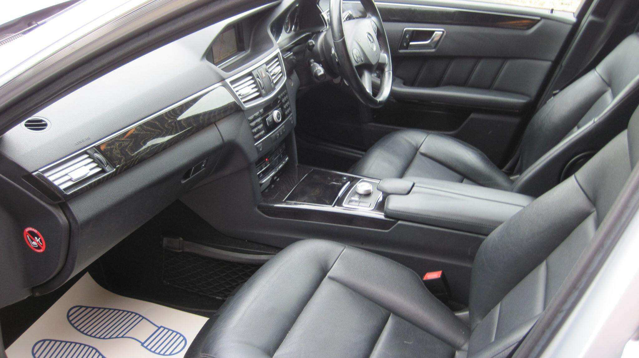 2011 MERCEDES-BENZ E CLASS 2011 MERCEDES-BENZ E CLASS