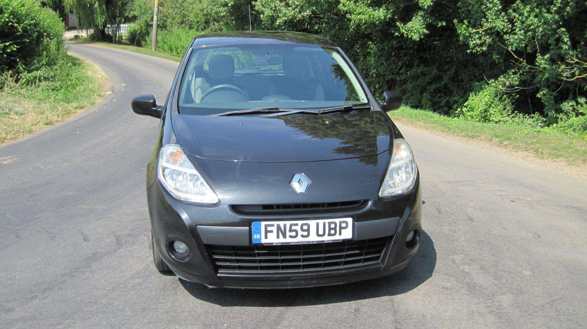 A 2009 RENAULT CLIO 1.2 S Euro 5 3dr A 2009 RENAULT CLIO 1.2 S Euro 5 3dr