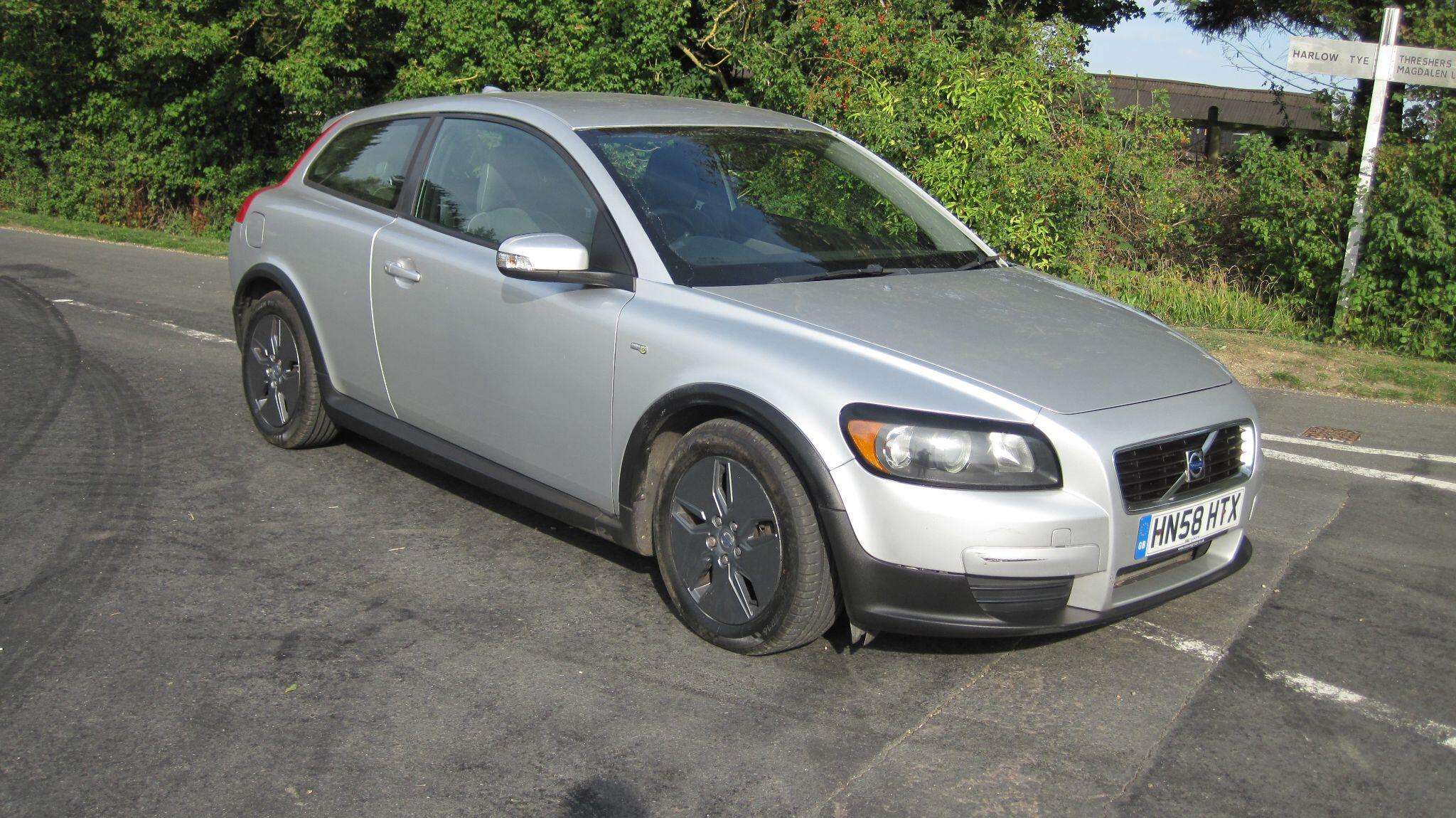 A 2009 VOLVO C30 1.6D DRIVe S 2dr A 2009 VOLVO C30 1.6D DRIVe S 2dr