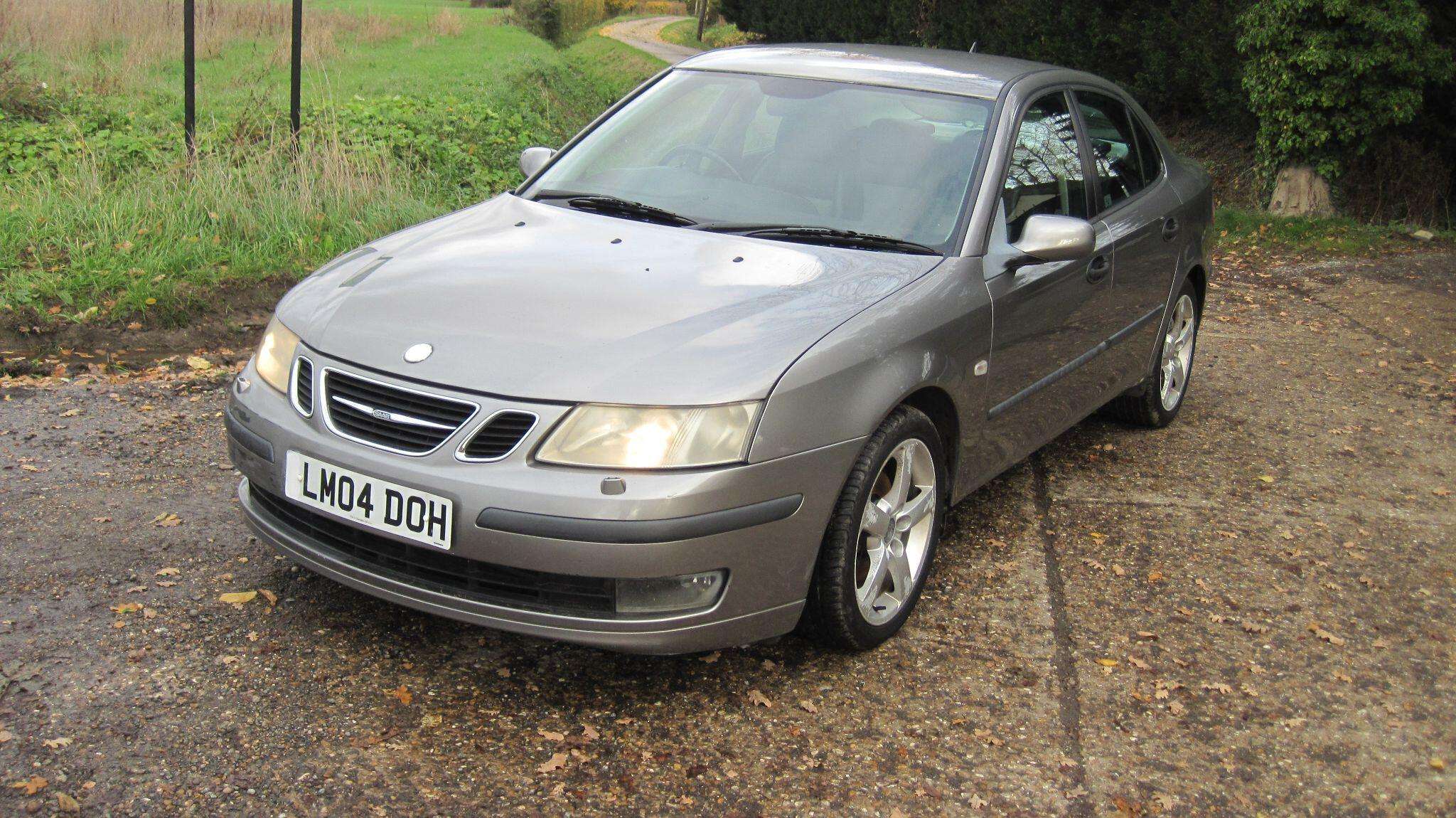 2004 SAAB 9-3 2004 SAAB 9-3