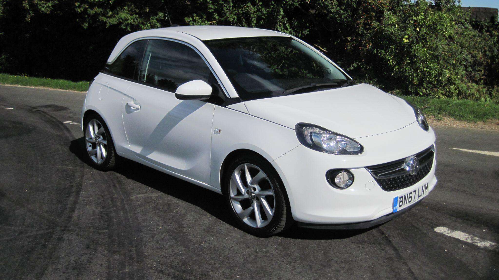 A 2017 VAUXHALL ADAM 1.4i SLAM Euro 6 3dr A 2017 VAUXHALL ADAM 1.4i SLAM Euro 6 3dr