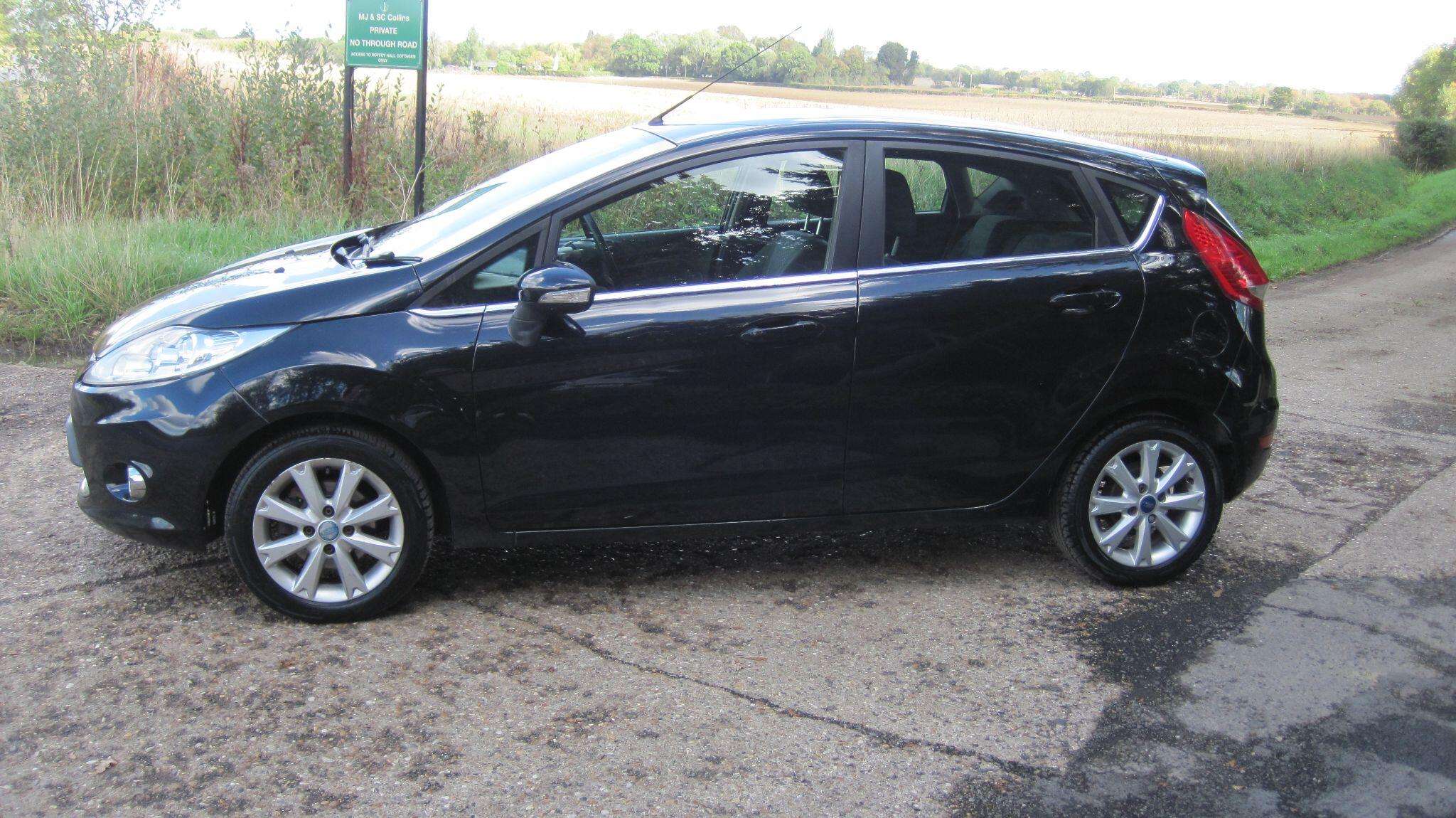 2011 FORD FIESTA 2011 FORD FIESTA