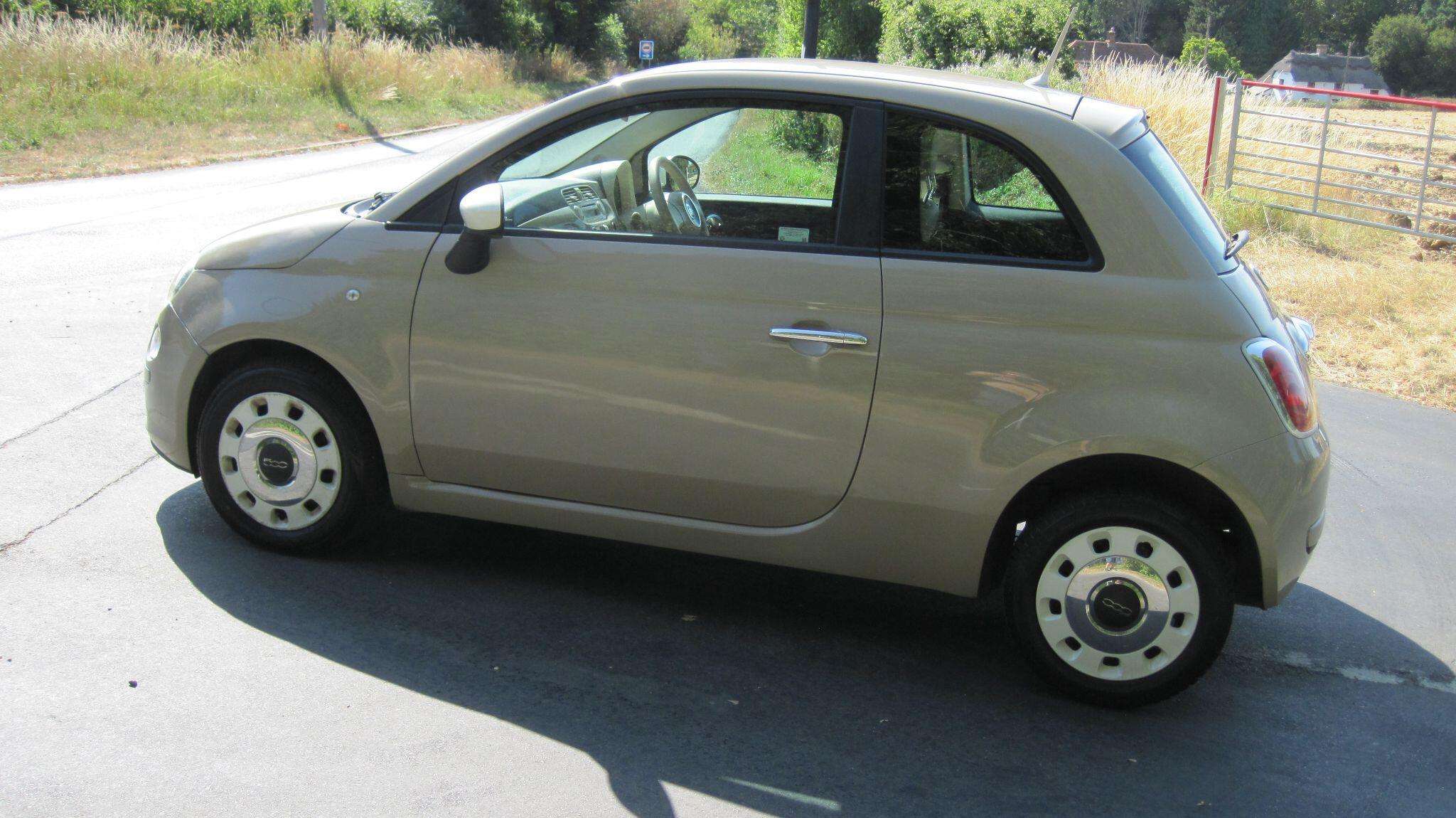 2014 FIAT 500 2014 FIAT 500