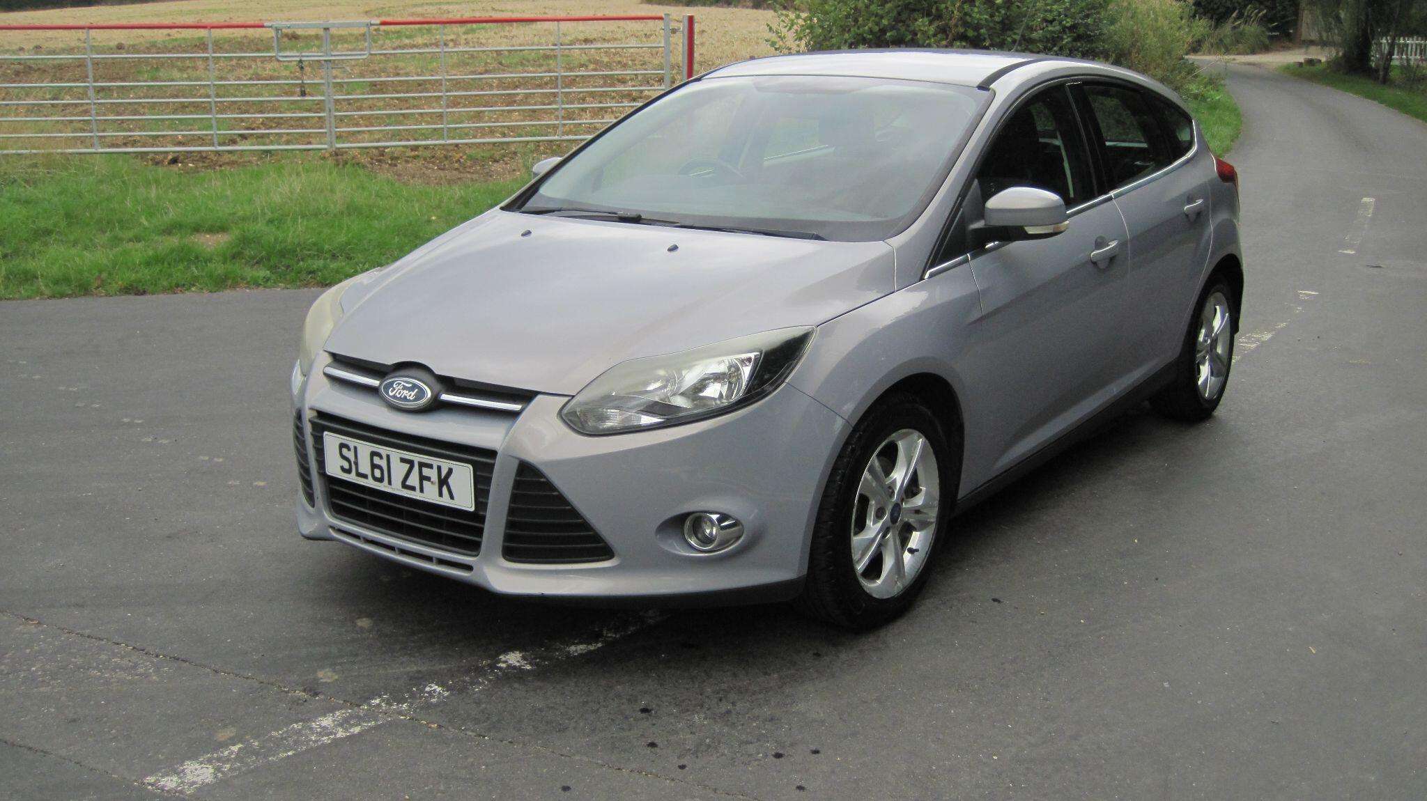 A 2011 FORD FOCUS 1.6 Zetec Euro 5 5dr A 2011 FORD FOCUS 1.6 Zetec Euro 5 5dr