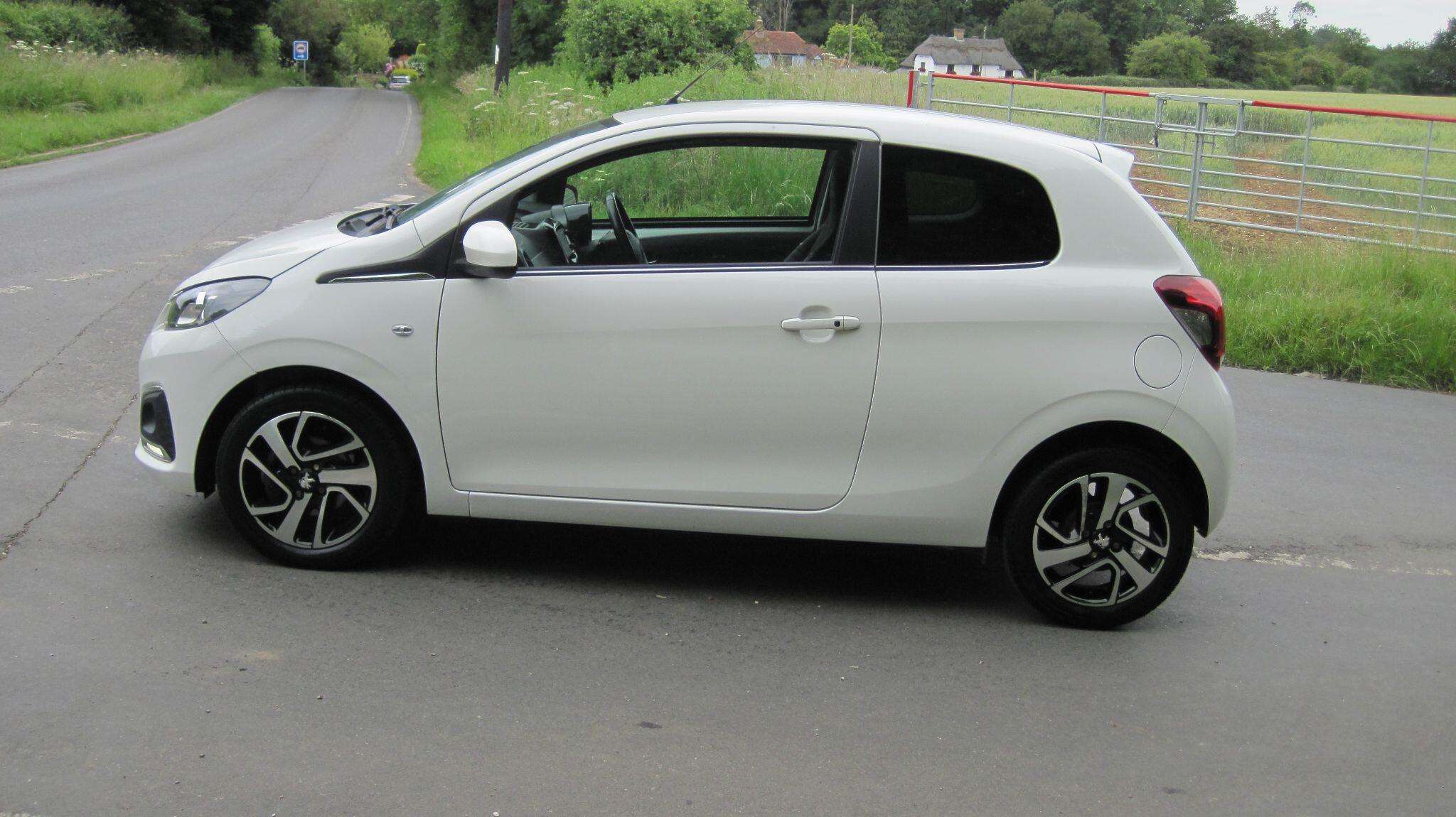 2016 PEUGEOT 108 2016 PEUGEOT 108