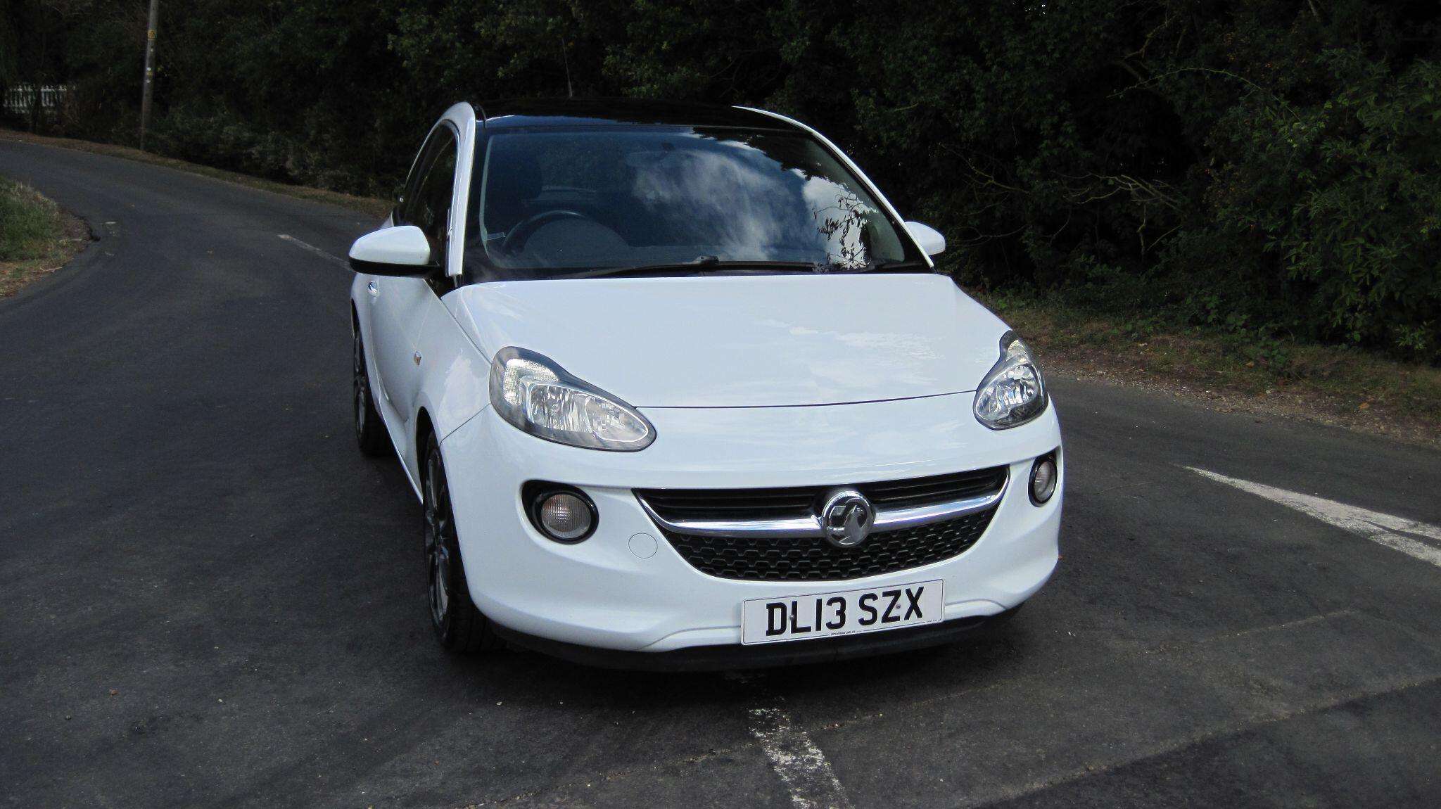 A 2013 VAUXHALL ADAM 1.2 16v GLAM Euro 5 3dr (5 Seat) A 2013 VAUXHALL ADAM 1.2 16v GLAM Euro 5 3dr (5 Seat)